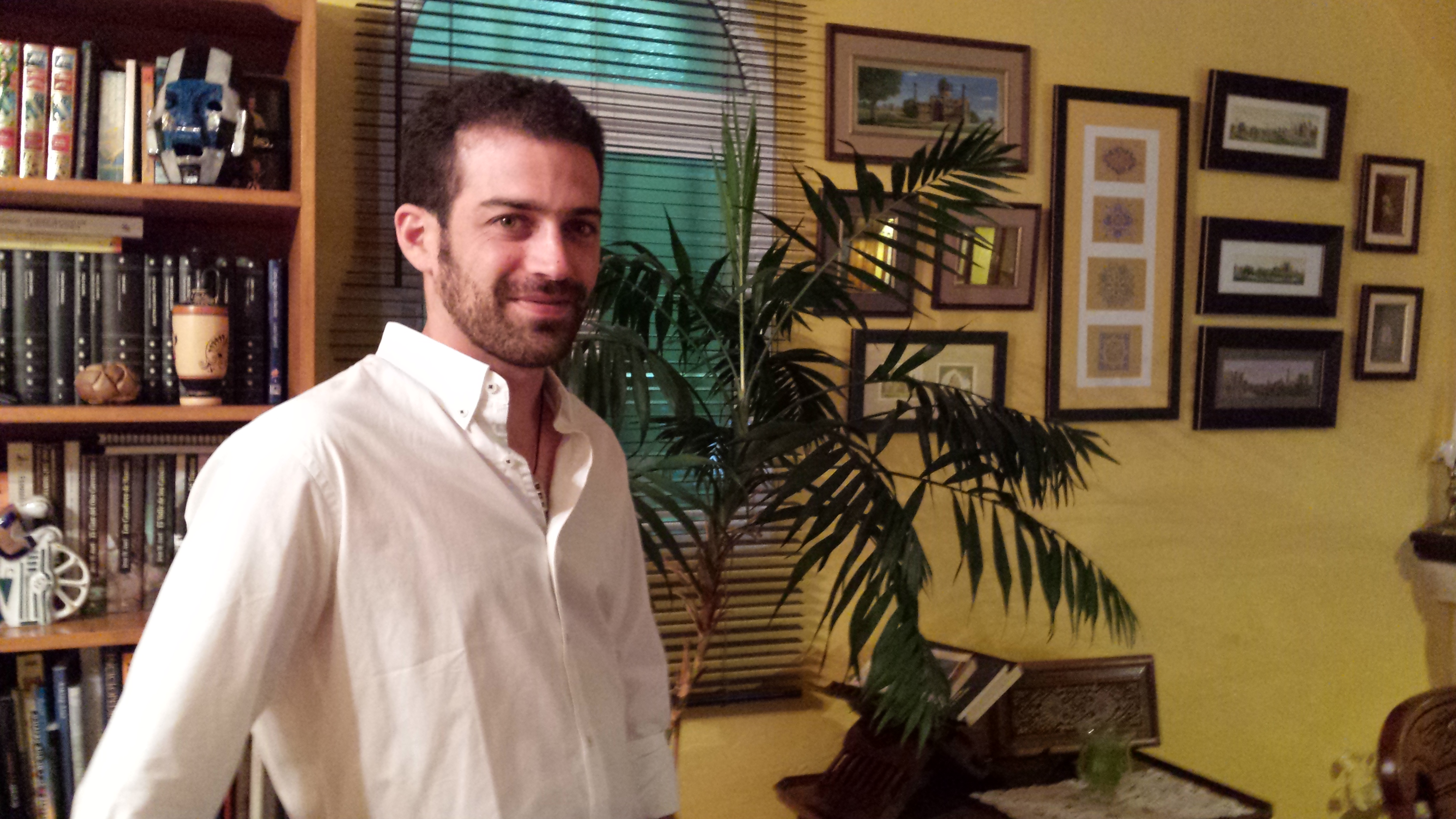 Dr. Daniel Cebrián Robles